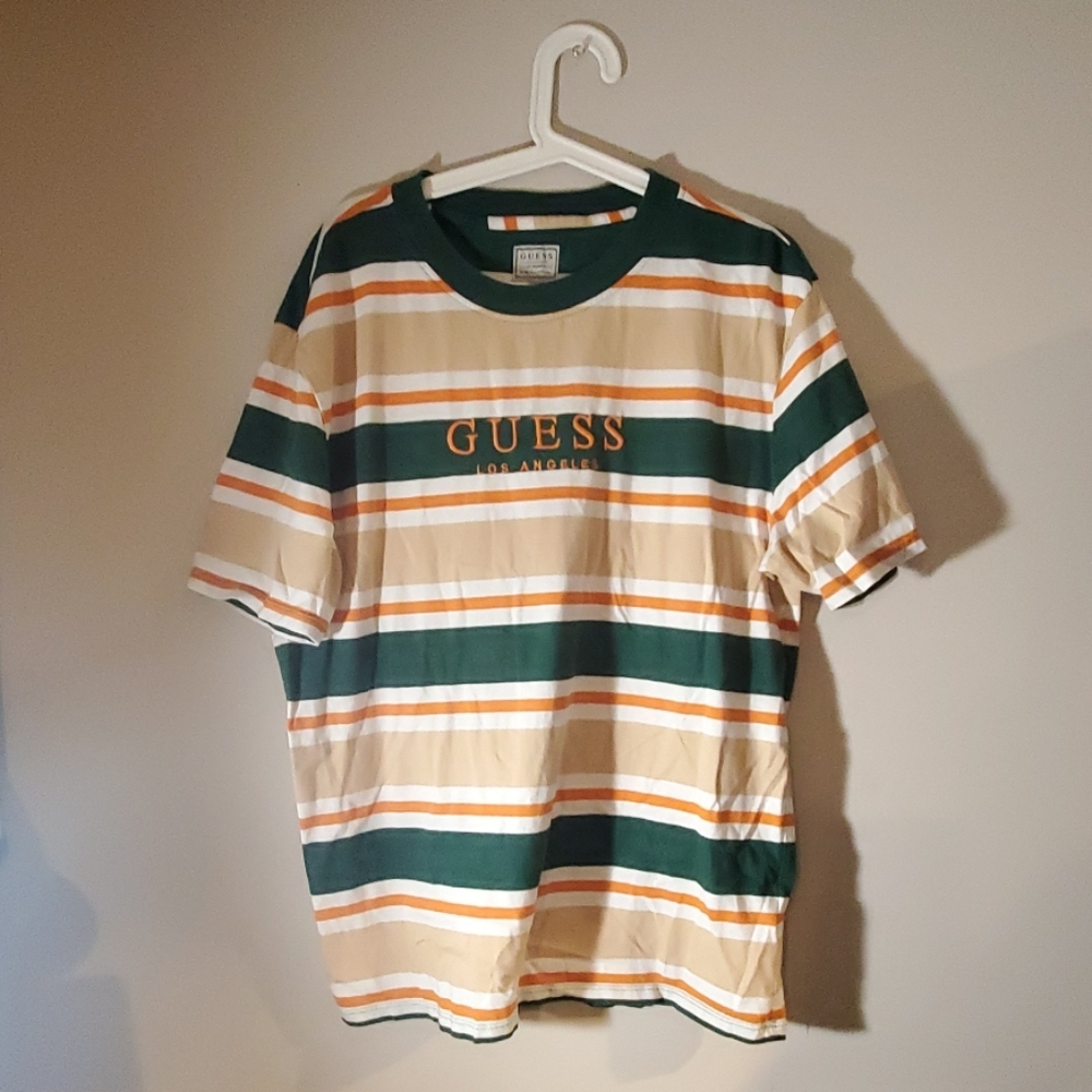 ***SOLD**** Guess t shirt